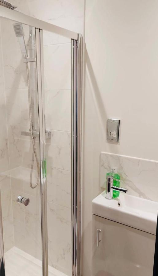 Green Lantern, Private En-Suite Double Bedroom Aveley Exterior foto